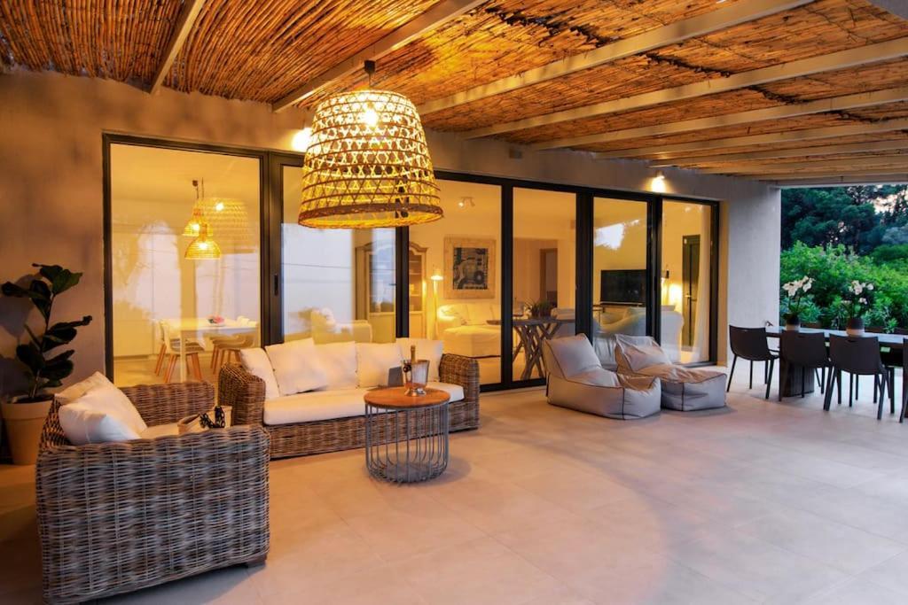 Dilean Luxury Vourvourou